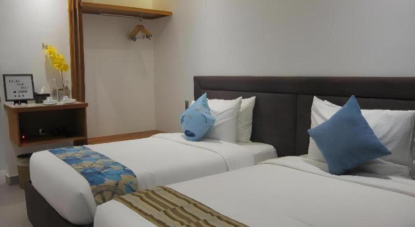 White Breeze Palawan Boutique Hotel Puerto Princesa Exterior foto